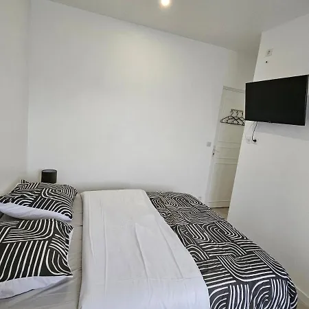 Equipe De 14m2 Apartment Neuilly-sur-Marne